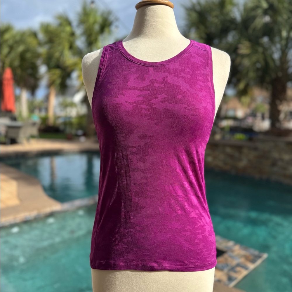 Lululemon Camouflage Women's Tank Top